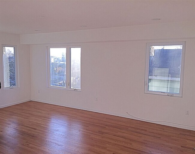 Foto del edificio - 570 66th St