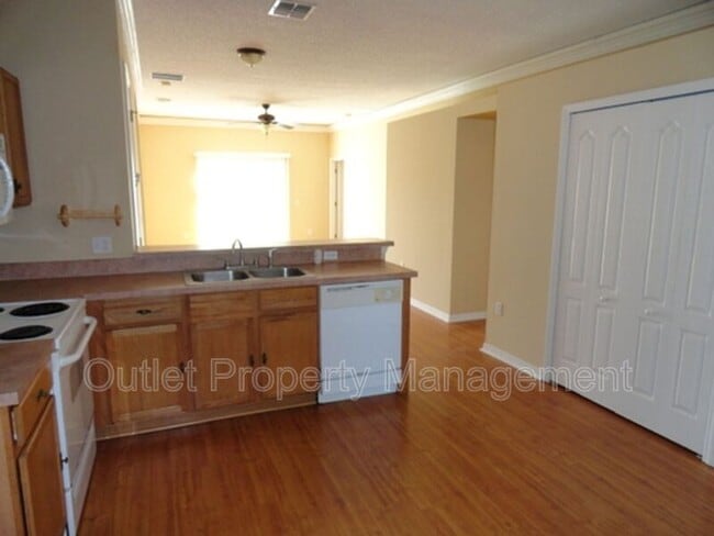 Foto del edificio - 9356 Monterey Bay Dr