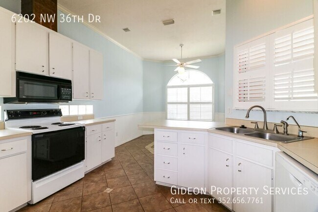 Foto del edificio - 6202 NW 36th Dr