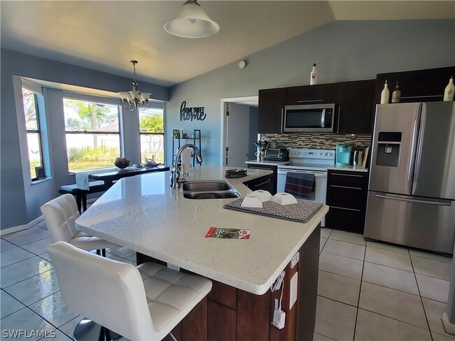 Building Photo - 3410 SW 11th Ct