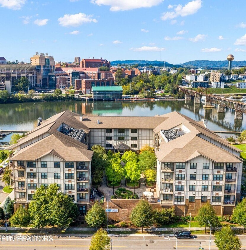 Foto principal - CityView at Riverwalk - Available January ...