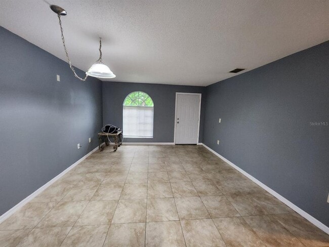 Building Photo - 715 Lake Marion Golf Resort