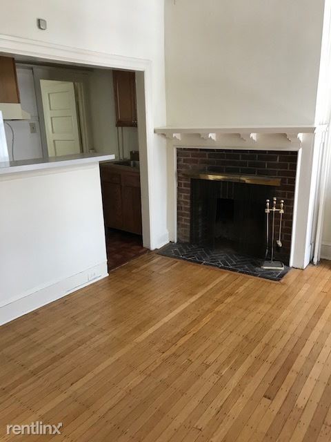 Primary Photo - 2118 Sansom St