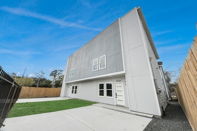 Foto del edificio - 7413 N Star St