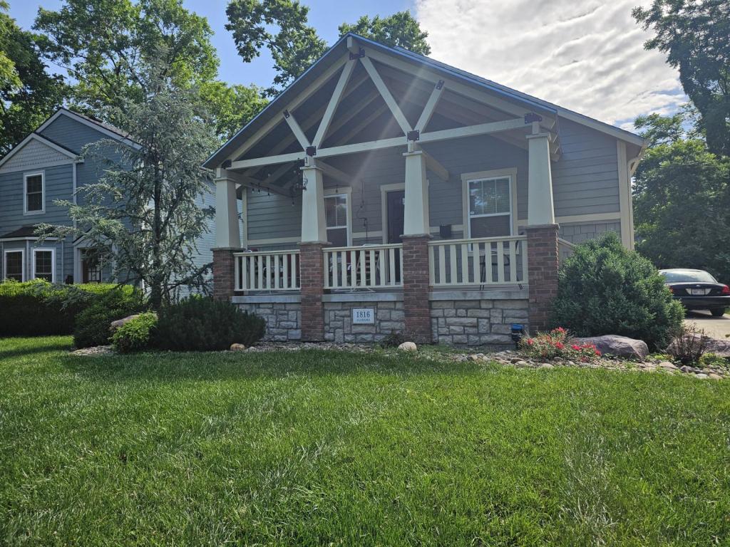 Foto principal - 1816 Alabama St