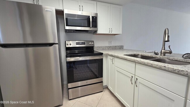 Building Photo - 1720 Murrell Rd