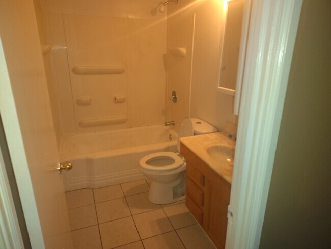 Foto del edificio - 427 S 27th St