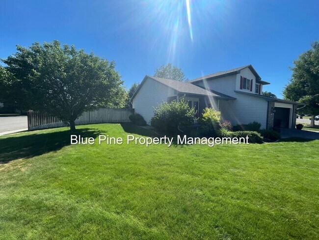 Foto del edificio - 1374 Walstrom Ln