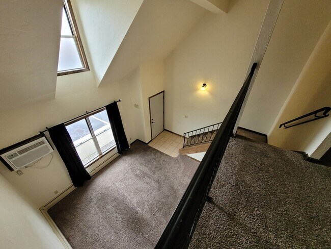 Foto del edificio - 2350 Canter Ln