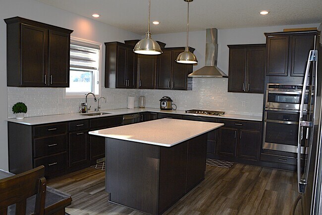 Foto del edificio - 1566 Edgebrook Ln