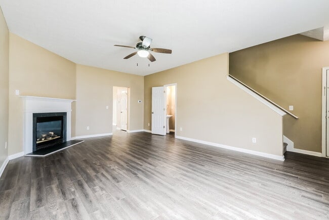 Foto del edificio - 336 Springhaven Rd