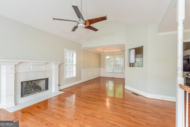 Foto del edificio - 4930 Baker Plantation Way