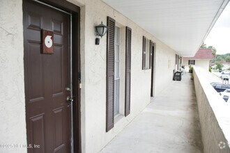 Building Photo - 1716 El Camino Rd