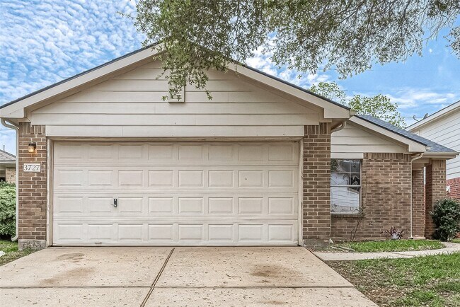 Foto del edificio - 3727 Morning Cove Ln