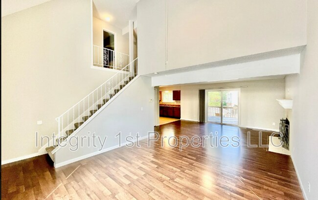 Building Photo - 3508 NE 72nd Terrace