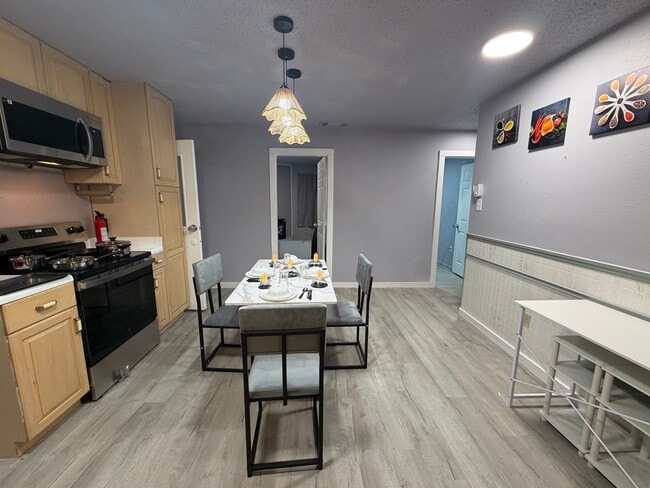 Foto del edificio - 110 Cimarron Ln
