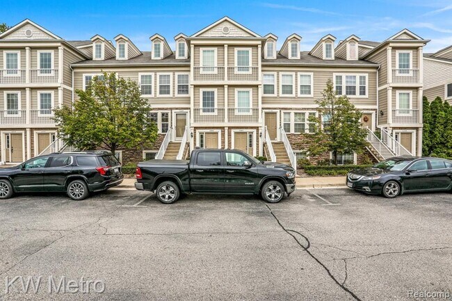 Building Photo - 1093 Foxboro