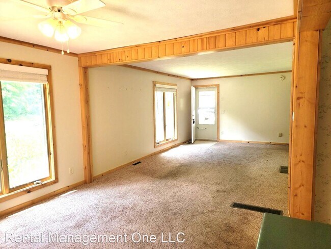 Building Photo - 3 br, 2 bath House - 1939 Hanmer Rd