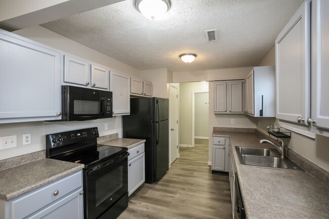 Building Photo - 3409 Black Forest Ln
