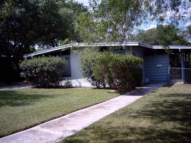 Building Photo - 327 Sharon Dr