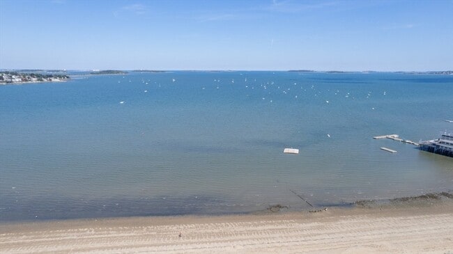 Building Photo - 623 Quincy Shore Dr