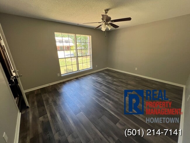 Building Photo - 5709 Chaucer Ln