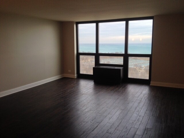 Foto del edificio - 2500 N Lakeview Ave
