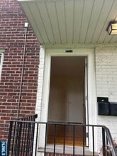 Building Photo - 425 Ridge Rd