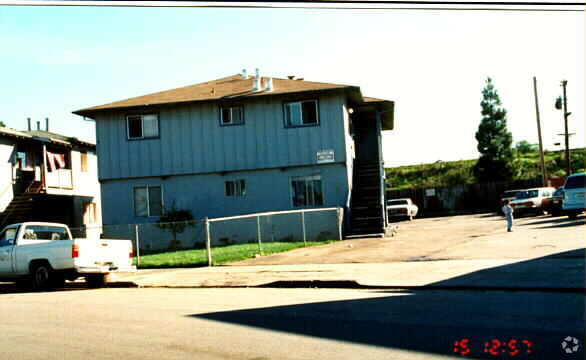 Building Photo - 810 Jeanne Ave