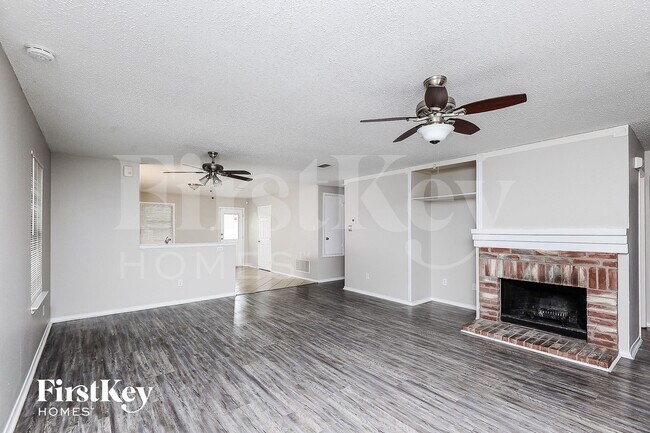 Building Photo - 8771 Cove Meadow Ln