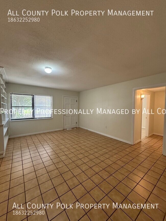 Foto del edificio - Fantastic 4 Bedroom Home in Frostproof!