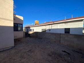 Building Photo - 1200 Stanford Dr NE