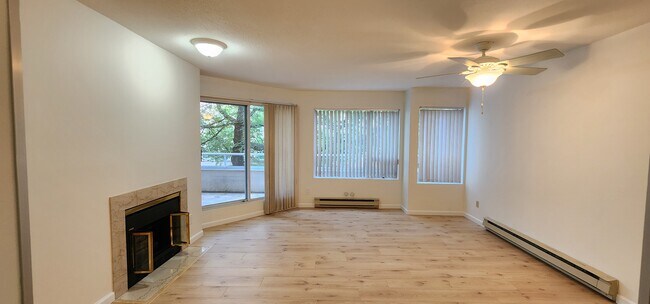 Photo du bâtiment - 7480 Gilbert Rd