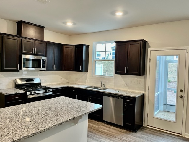 Building Photo - 1144 Pate Farm Ln