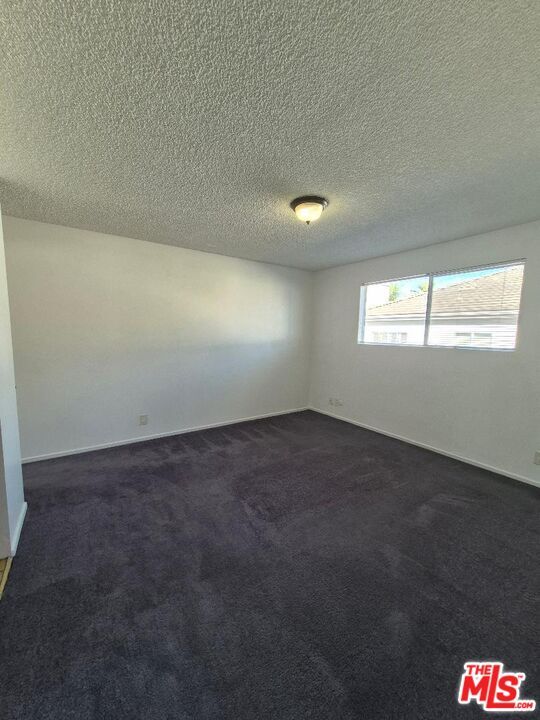 Building Photo - 2501 W Redondo Beach Blvd