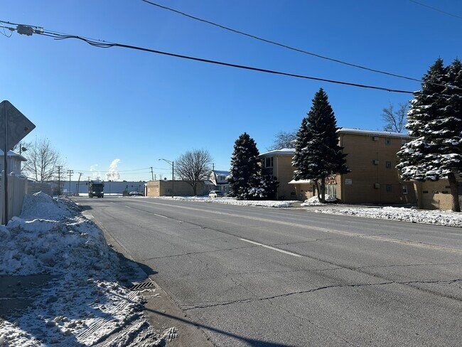 Foto del edificio - 4545 Prescott Ave