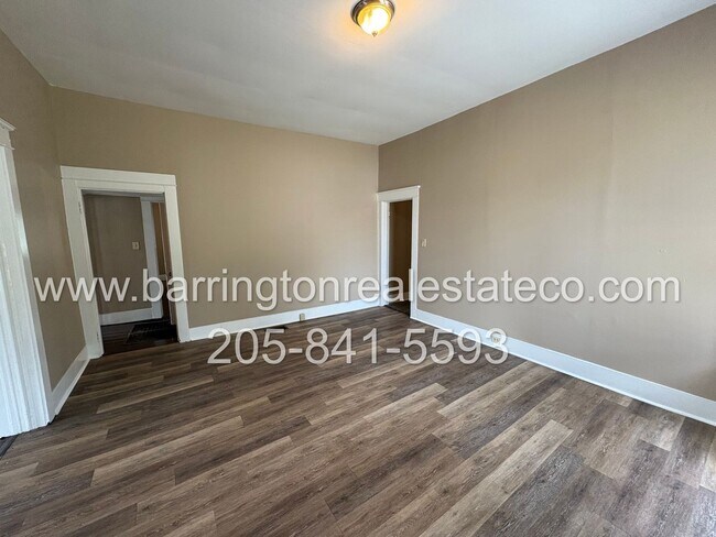 Foto del edificio - 4900 Terrace R-