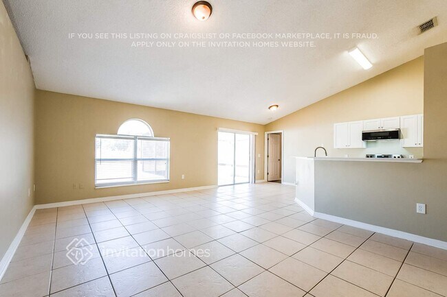 Building Photo - 2535 E Juliet Dr