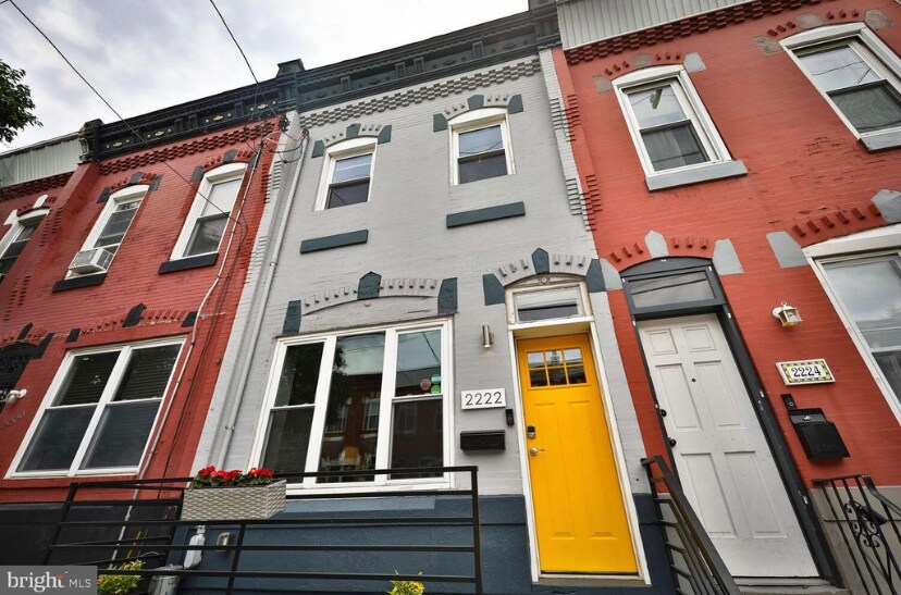 Primary Photo - 2222 Dickinson St