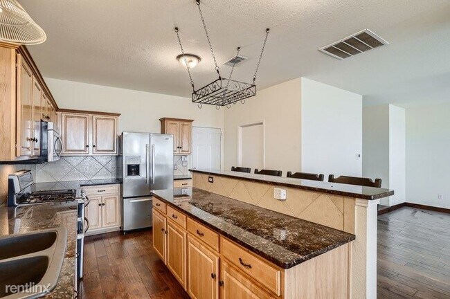 Building Photo - 3 br, 2.5 bath House - 5309 Wheat Sheaf Trail