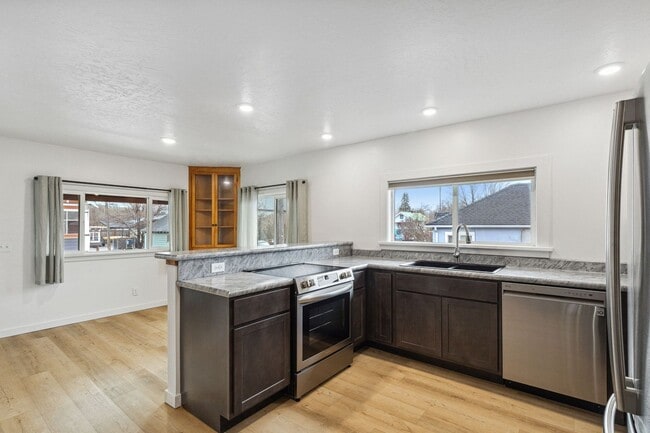 Building Photo - Kennett Triplex
