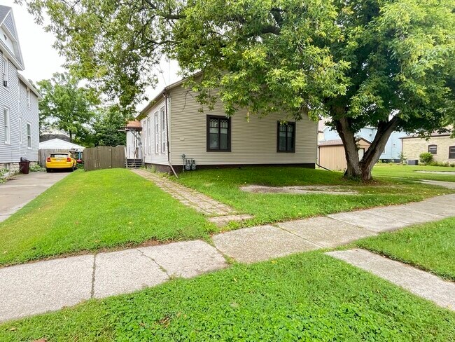 Foto del edificio - 1114 S 7th St