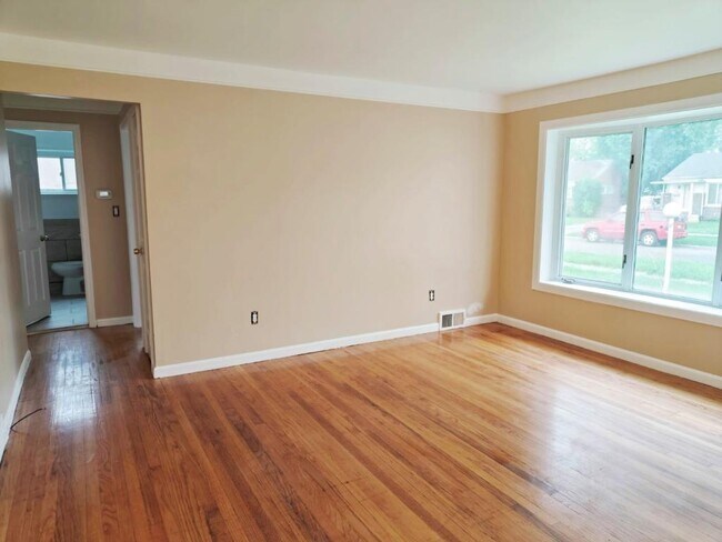 Foto del edificio - 29946 Spring Arbor Dr