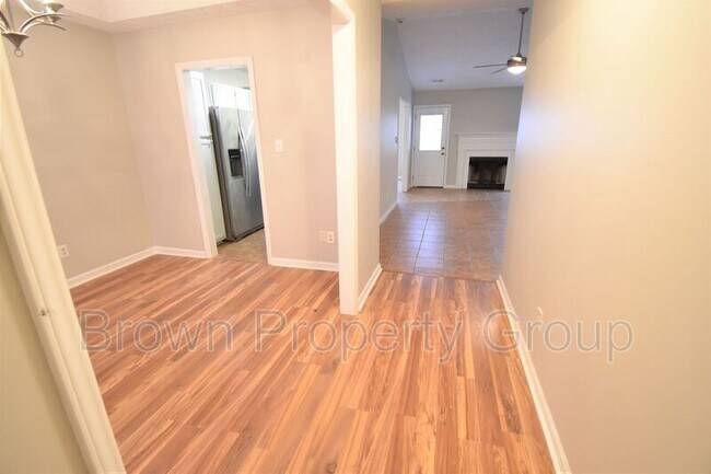 Foto del edificio - 5501 Heather St