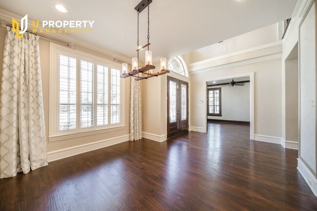 Building Photo - West Plano, All you need! Pool, Grill, and...