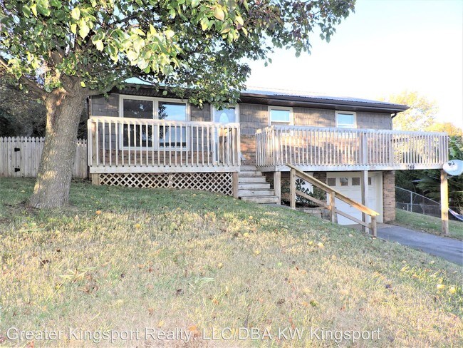 Building Photo - 3 br, 2 bath House - 1049 Cold Comfort Rd