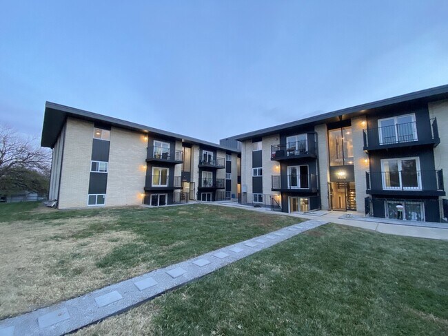 Foto del edificio - 516 Splitlog Ave