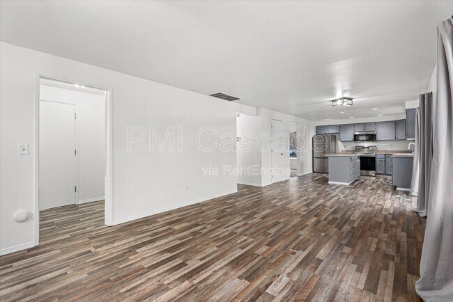 Building Photo - 12605 225th St E