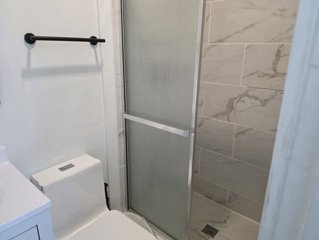 Building Photo - Studio Apartment Available Now!