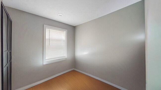 Building Photo - 12 Rockledge St
